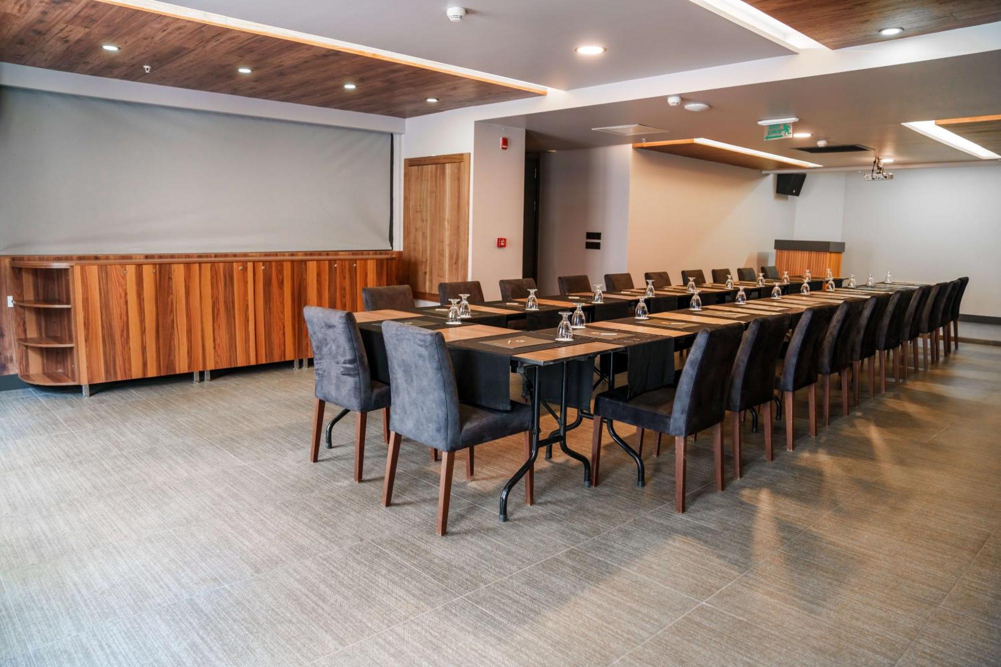 Sennacity Hotel Ескішехір Екстер'єр фото