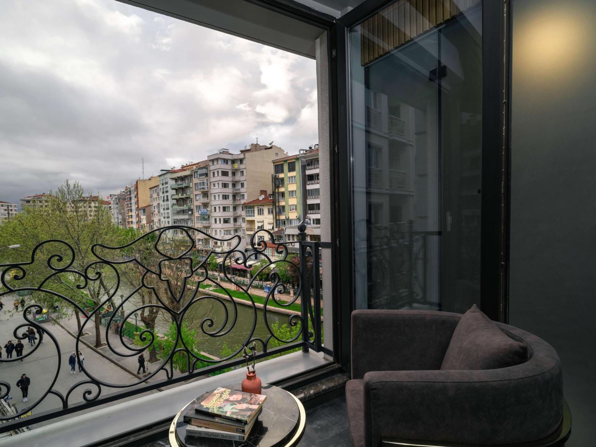 Sennacity Hotel Ескішехір Екстер'єр фото